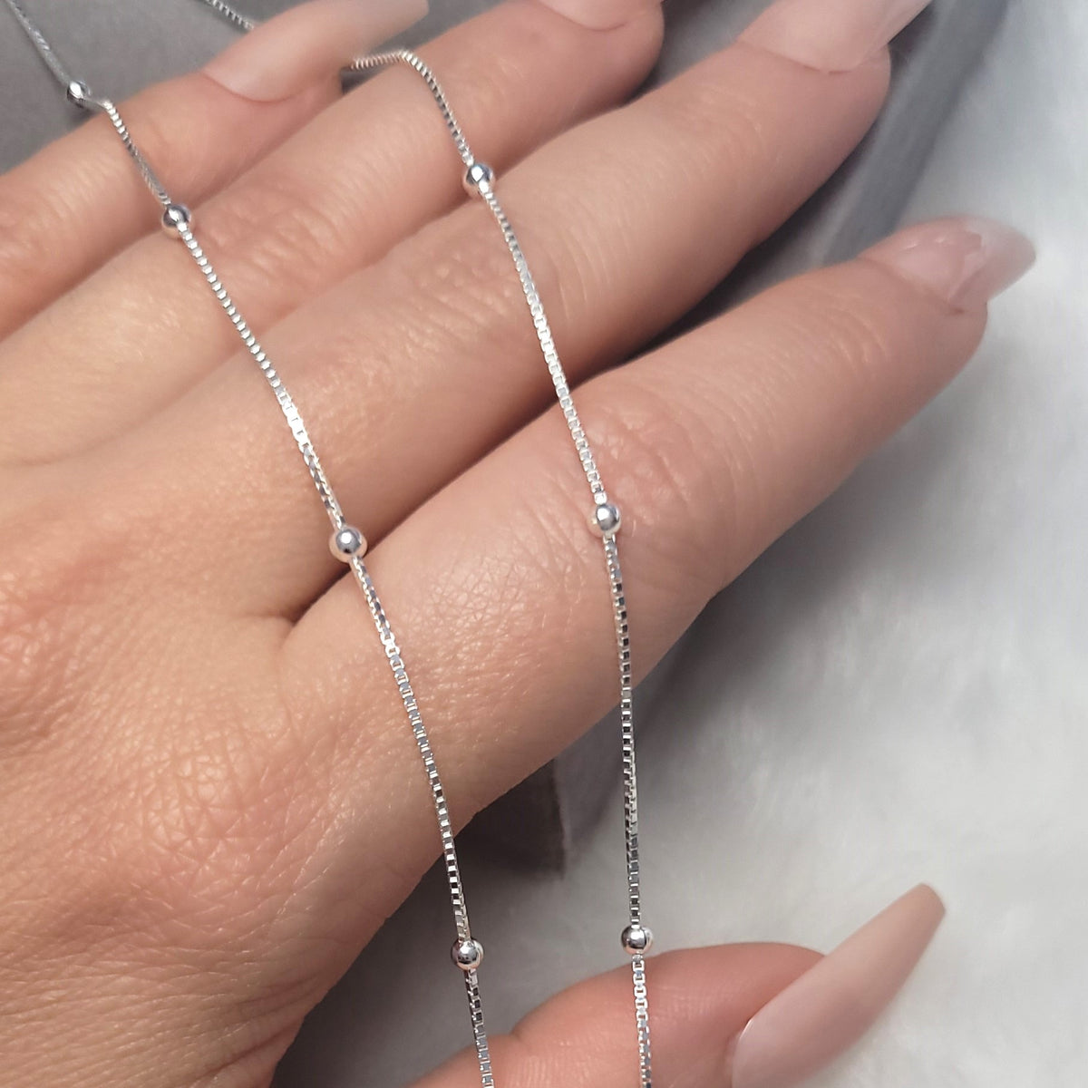 Corrente veneziana com bolas 2mm 40cm