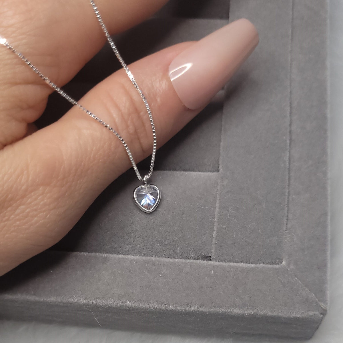 Colar veneziano pingente coração de cristal lapidado 40cm