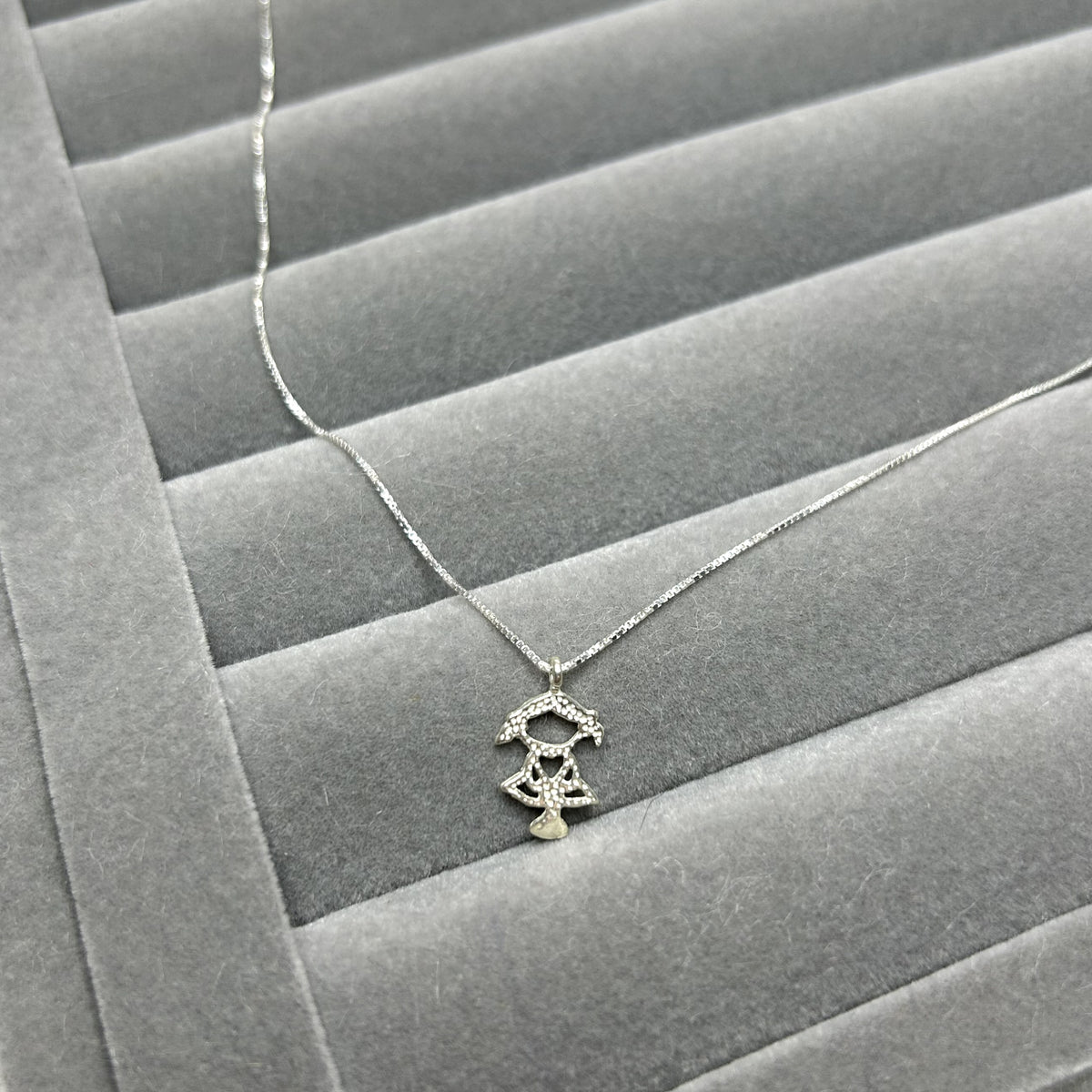 Colar veneziano Menina 40cm