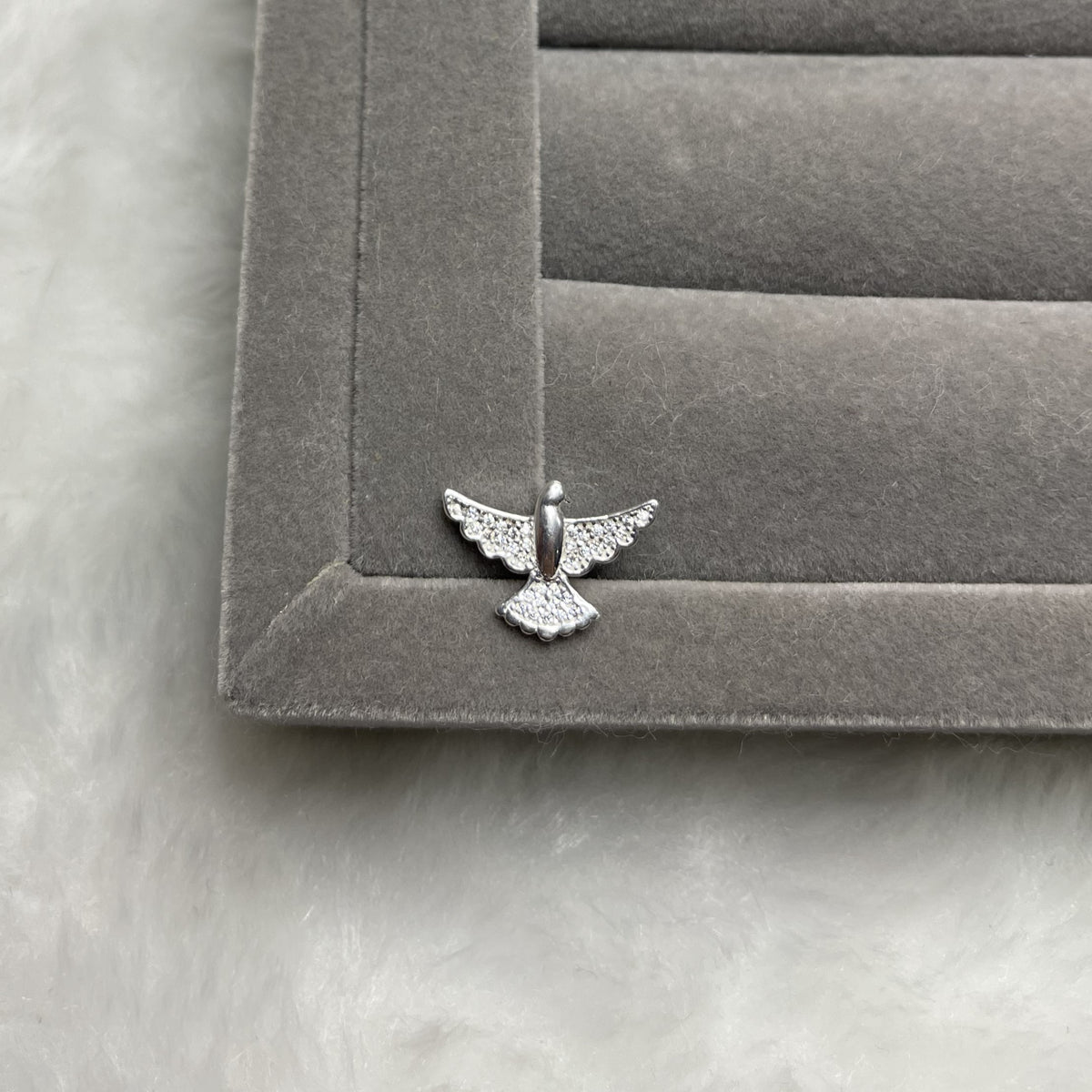 Pingente Pomba Sagrada