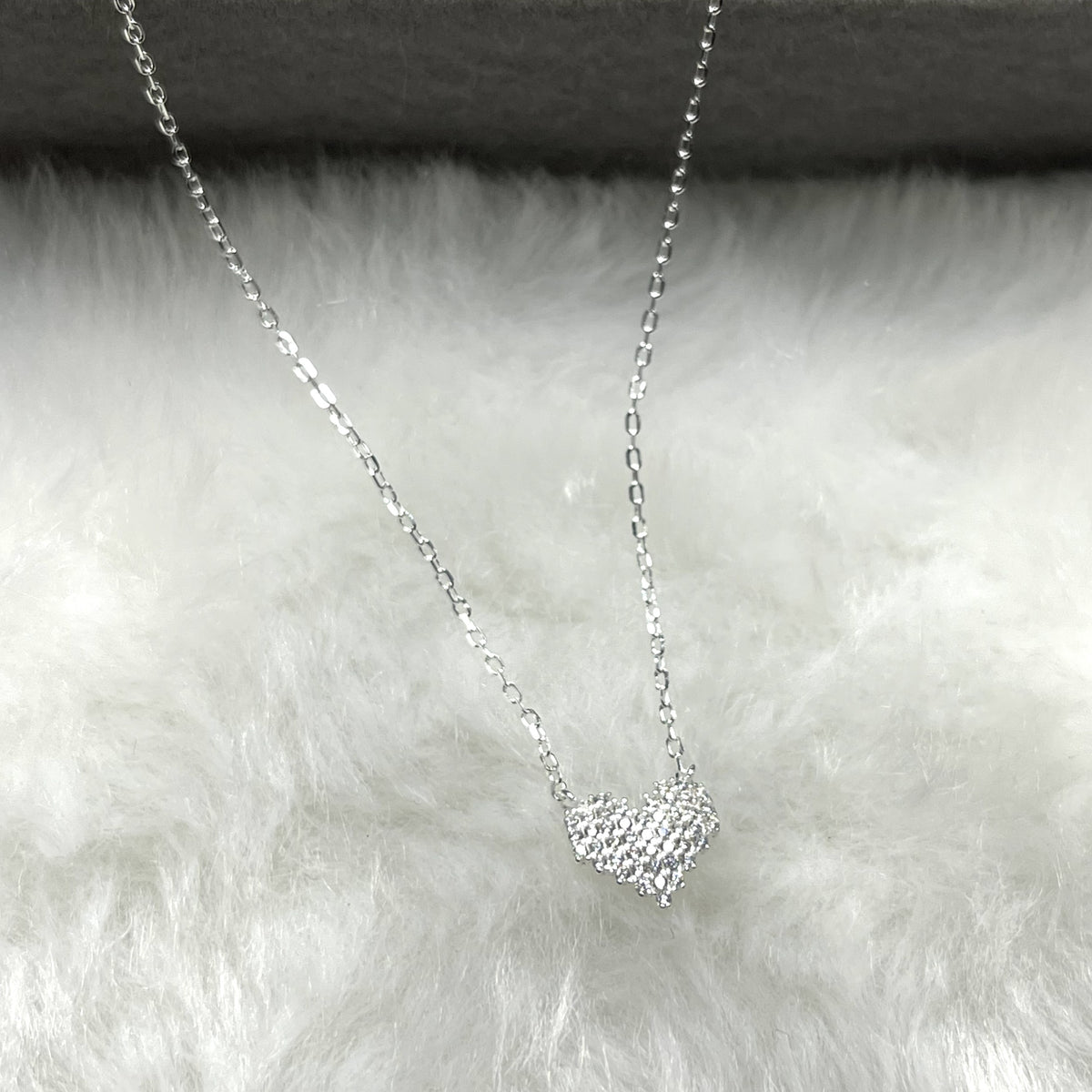 Colar choker 40cm Coração Cristal Cravejado