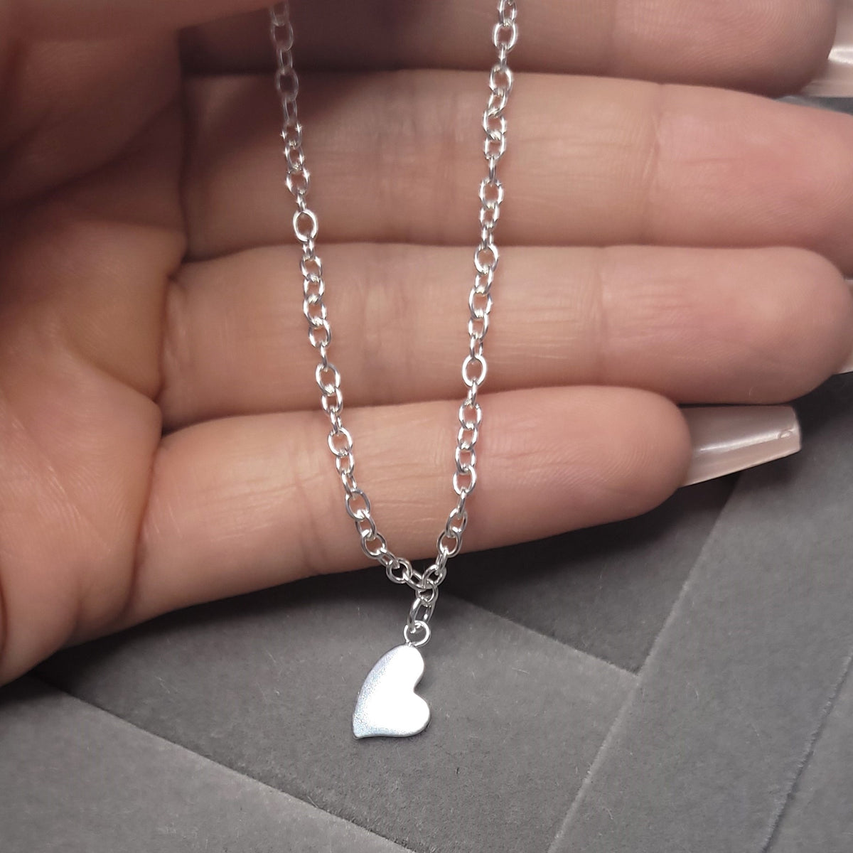 Colar chocker pingente coração liso 35CM