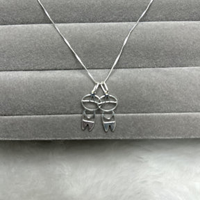 Colar 2 meninos laço inseparável