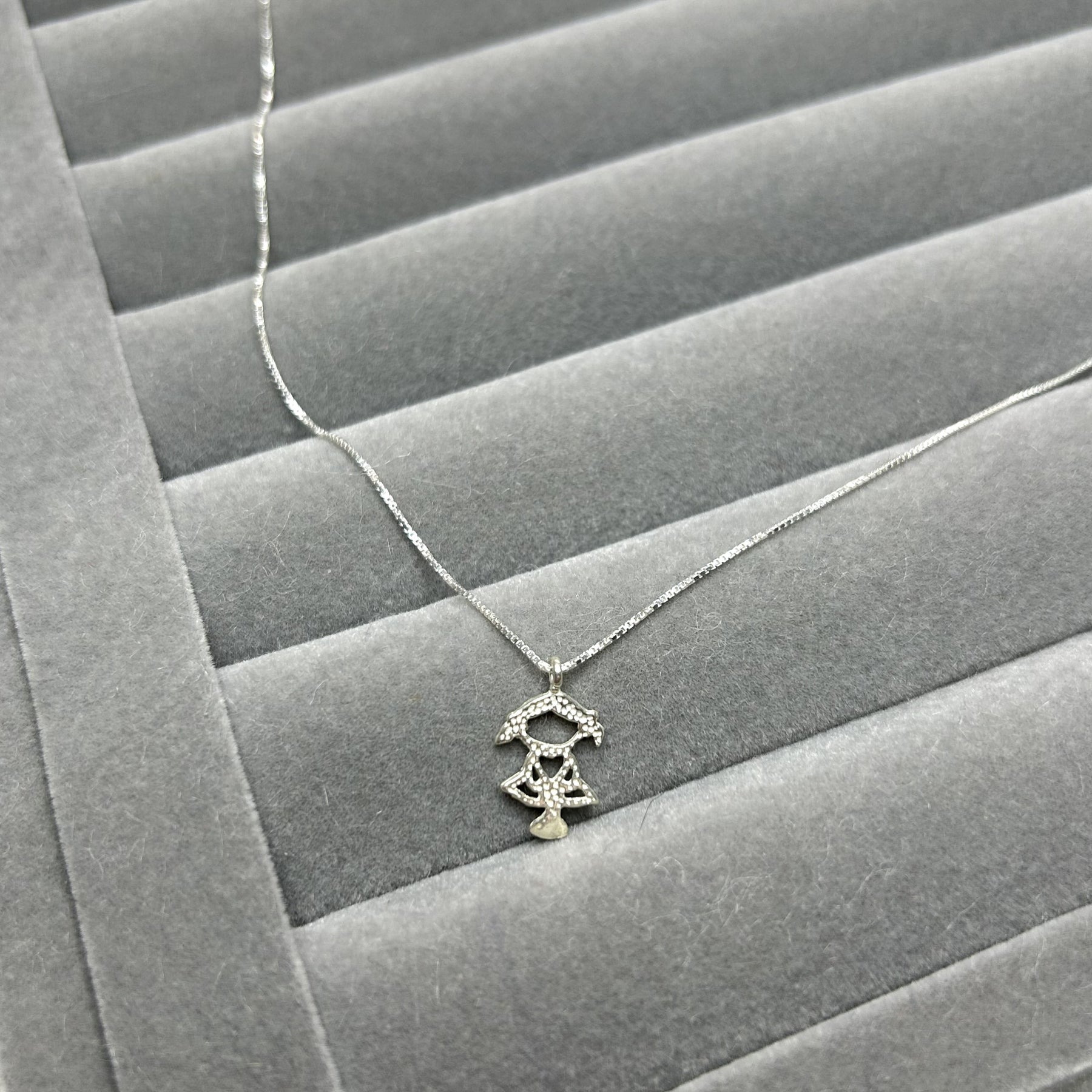 Colar veneziano Menina 40cm