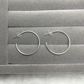 Brinco Argola Círculo de Luz