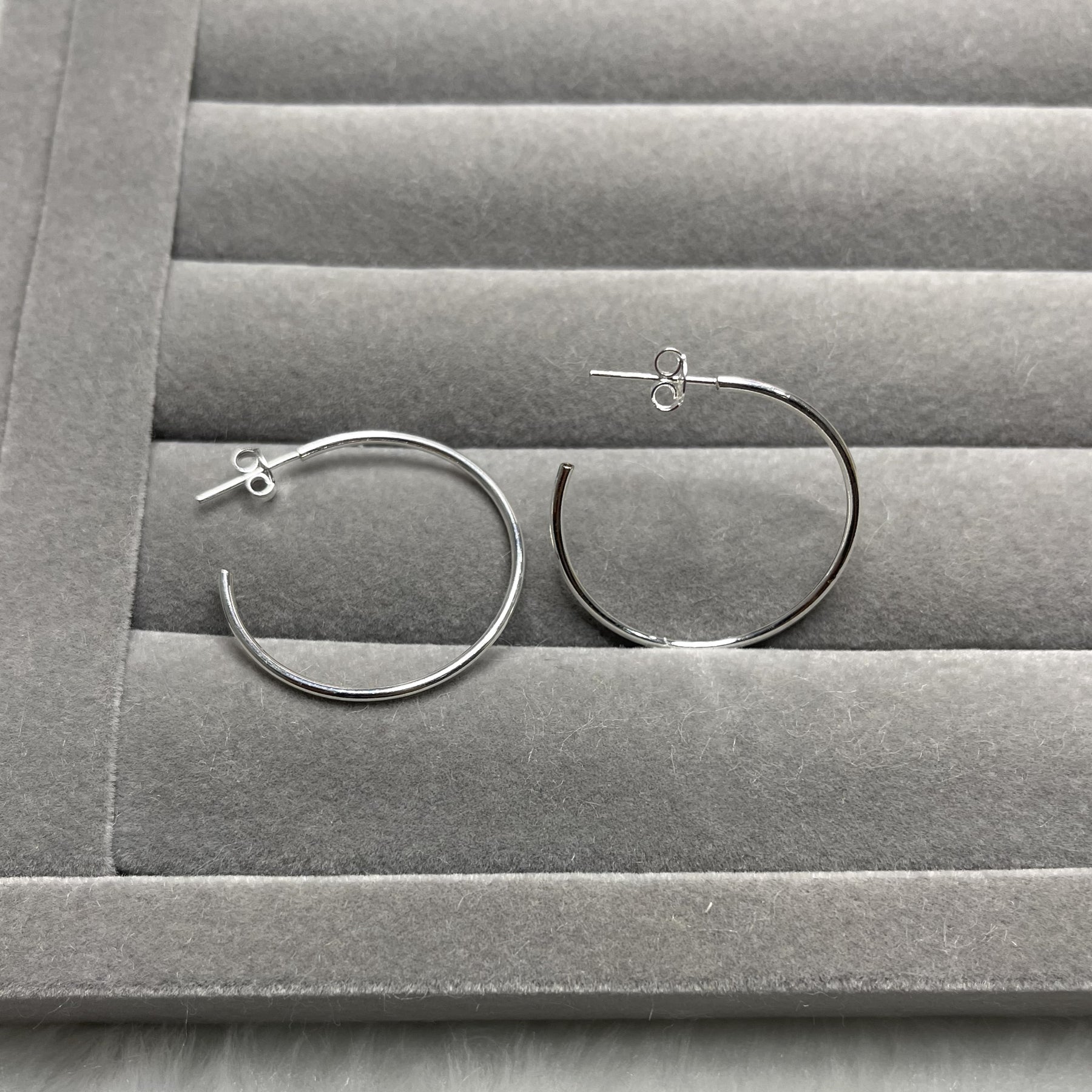 Brinco Argola Círculo de Luz