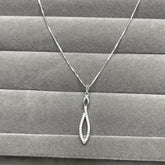 Colar choker 40cm  Gota Vazada Cravejada