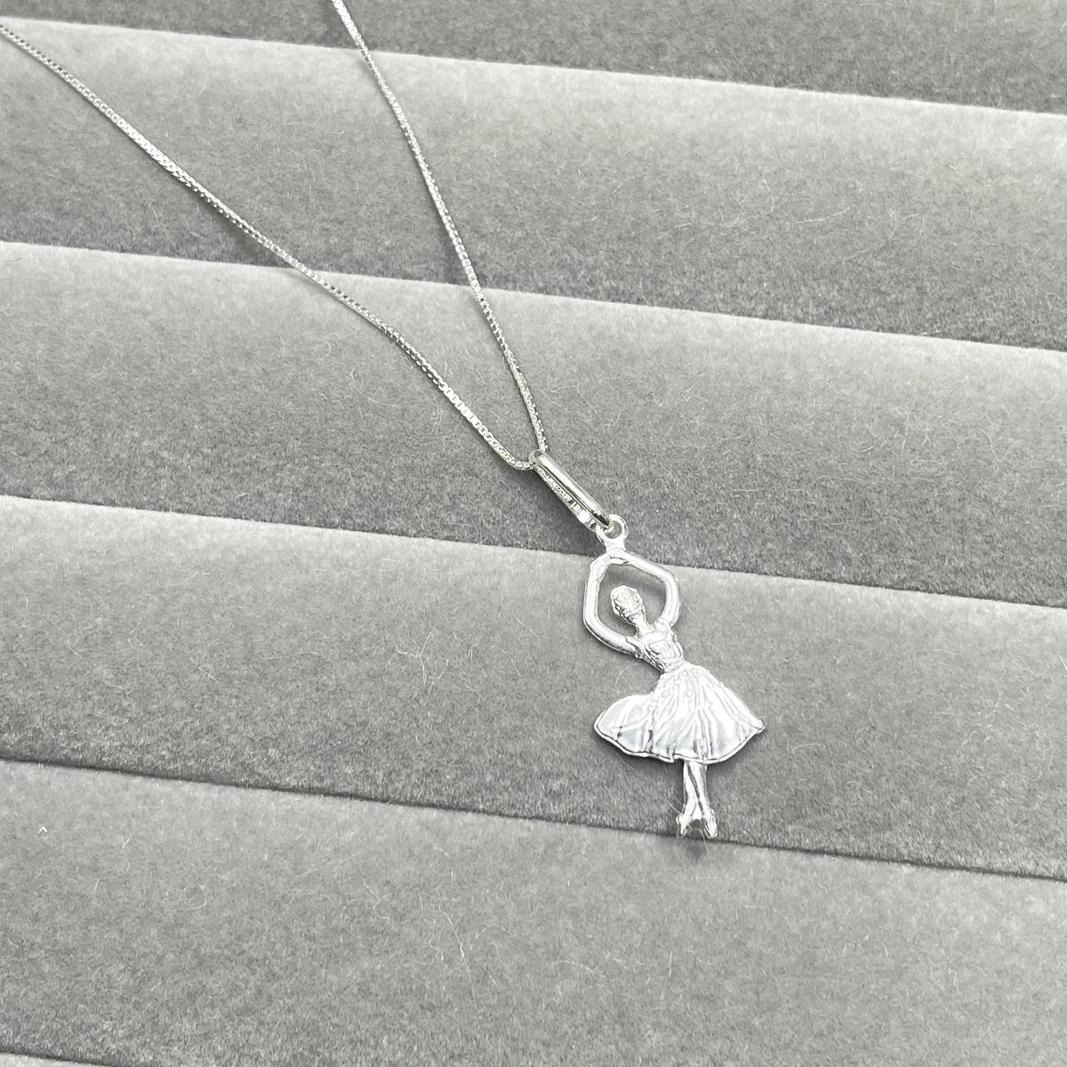 Colar choker 40cm  Bailarina