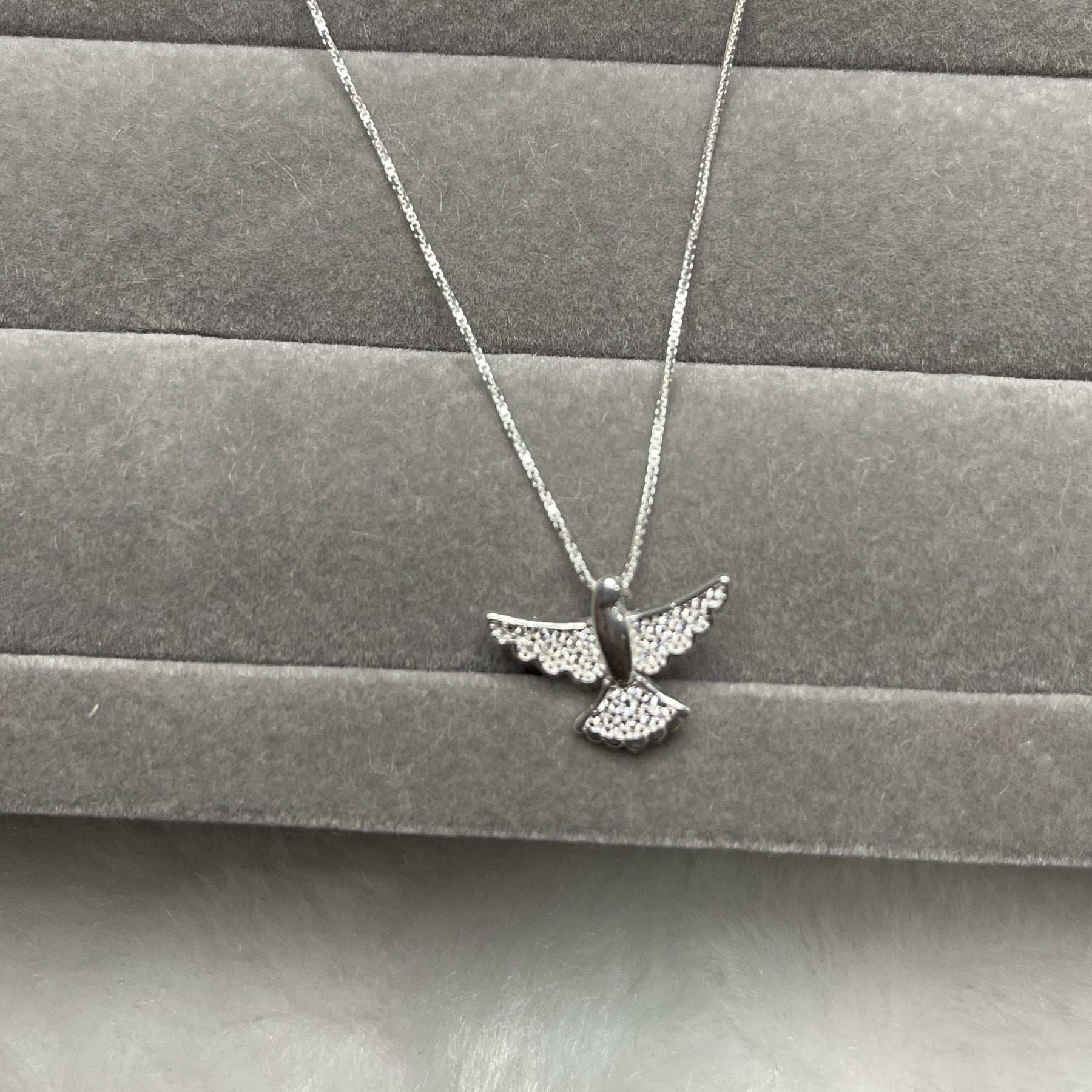 Colar choker 40cm Pomba Sagrada